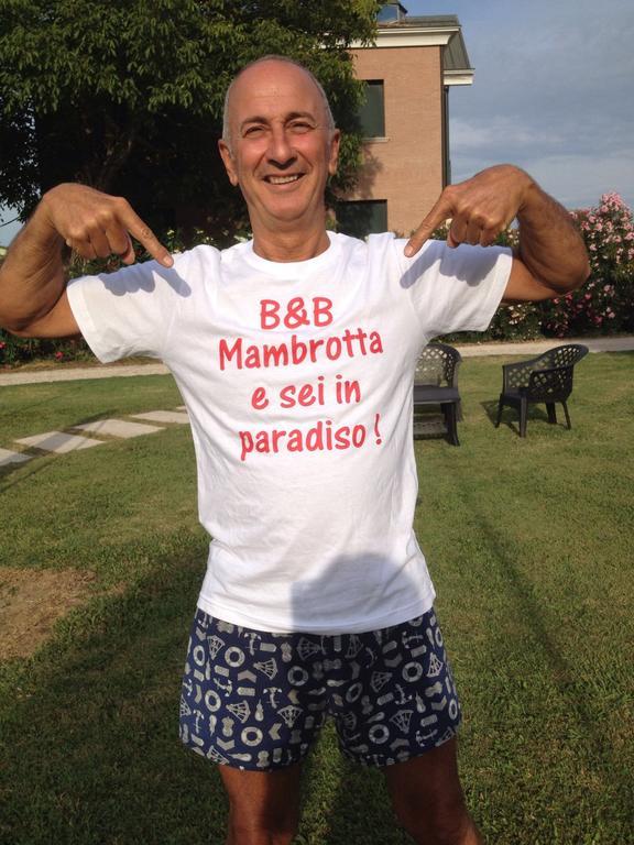 בית הארחה סאן מרטינו בואון אלברגו 	Bb Mambrotta מראה חיצוני תמונה